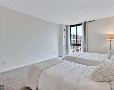 2300 Pimmit Drive - Photo Thumbnail 18