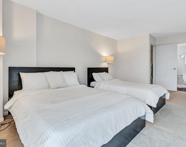 2300 Pimmit Drive - Photo Thumbnail 17