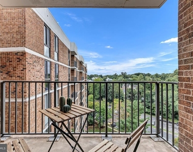 2300 Pimmit Drive - Photo Thumbnail 22