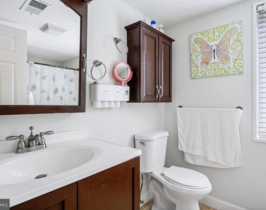 1423 Northgate Square - Photo Thumbnail 23