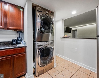1423 Northgate Square - Photo Thumbnail 11