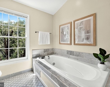 8006 Trevor Place - Photo Thumbnail 26