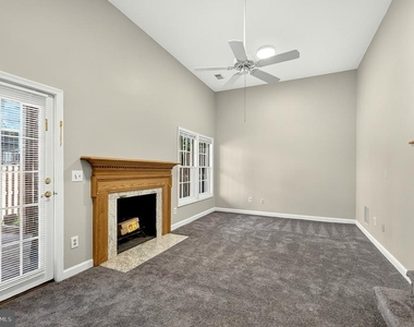 8006 Trevor Place - Photo Thumbnail 32