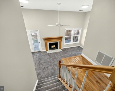 8006 Trevor Place - Photo Thumbnail 31