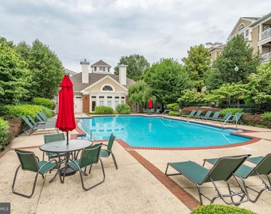 2204 Westcourt Lane - Photo Thumbnail 30