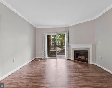 2204 Westcourt Lane - Photo Thumbnail 10