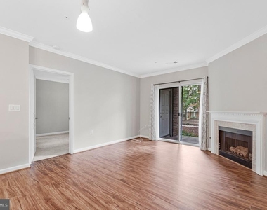 2204 Westcourt Lane - Photo Thumbnail 7