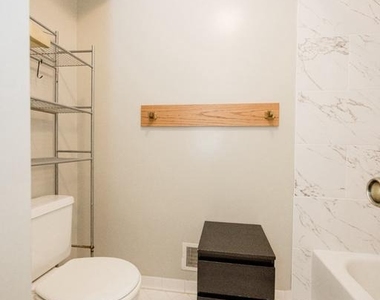 8465 Sevan Court - Photo Thumbnail 22