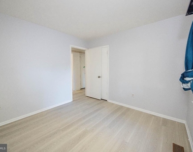 8465 Sevan Court - Photo Thumbnail 24