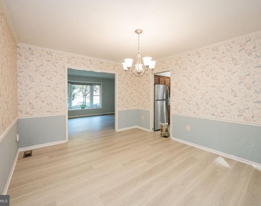 8465 Sevan Court - Photo Thumbnail 6