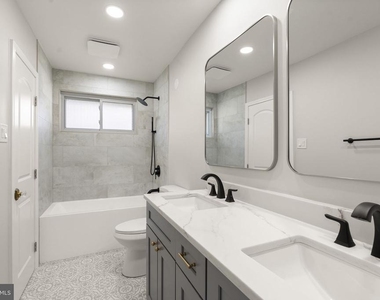6404 Wayside Place - Photo Thumbnail 21