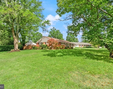 6404 Wayside Place - Photo Thumbnail 39