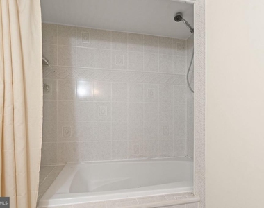 7123 Dijohn Court Drive - Photo Thumbnail 45