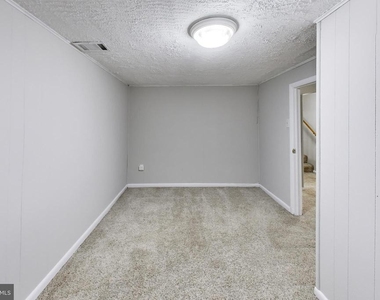 2045 Westmoreland Street - Photo Thumbnail 24