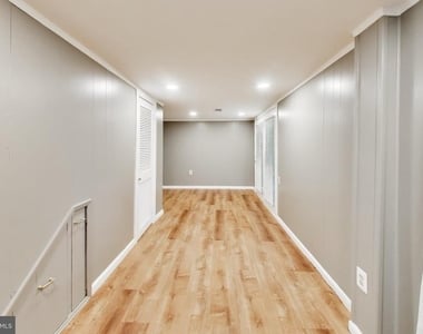 2045 Westmoreland Street - Photo Thumbnail 27