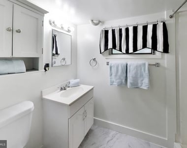 2045 Westmoreland Street - Photo Thumbnail 28