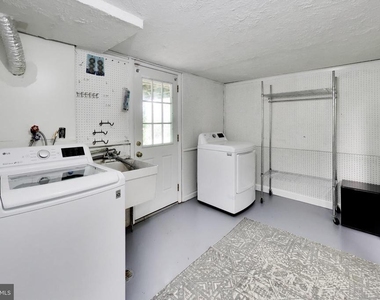 2045 Westmoreland Street - Photo Thumbnail 29