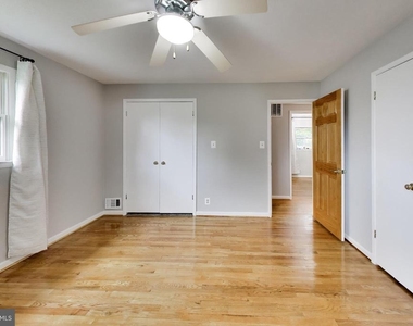 2045 Westmoreland Street - Photo Thumbnail 14