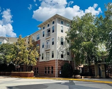 9480 Virginia Center Boulevard - Photo Thumbnail 2