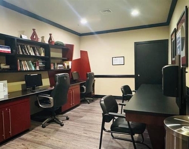9480 Virginia Center Boulevard - Photo Thumbnail 19