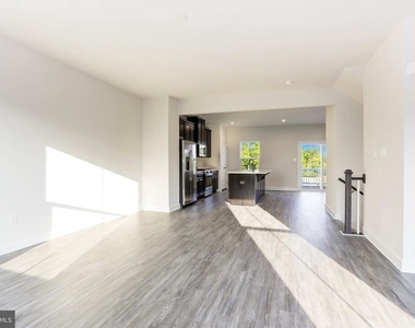 120 Twinleaf Way - Photo Thumbnail 15