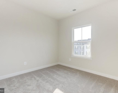 120 Twinleaf Way - Photo Thumbnail 38