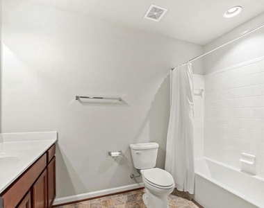 108 Halo Court - Photo Thumbnail 2