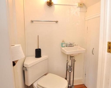 194 Waterloo Street - Photo Thumbnail 21