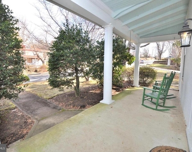 194 Waterloo Street - Photo Thumbnail 5