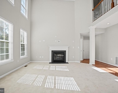 1100 Wright Court - Photo Thumbnail 20