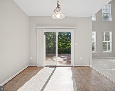 1100 Wright Court - Photo Thumbnail 17