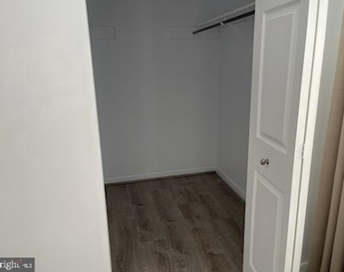 216 Cameron Street - Photo Thumbnail 12