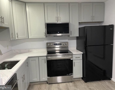216 Cameron Street - Photo Thumbnail 24