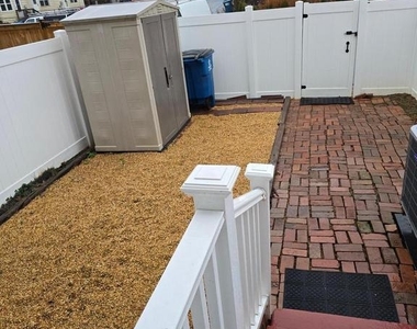 216 Cameron Street - Photo Thumbnail 6