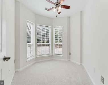 4551 Strutfield Lane - Photo Thumbnail 31