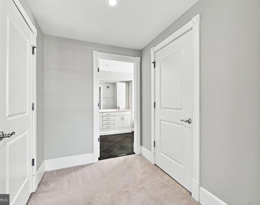 910 Powhatan Street - Photo Thumbnail 16