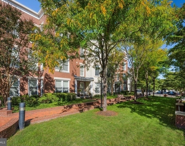 910 Powhatan Street - Photo Thumbnail 32