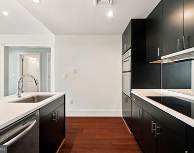 910 Powhatan Street - Photo Thumbnail 11