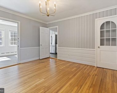 3114 Russell Road - Photo Thumbnail 5