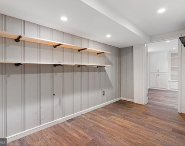 3114 Russell Road - Photo Thumbnail 31