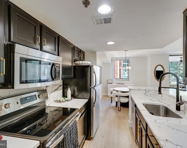 1001 N Vermont Street - Photo Thumbnail 1