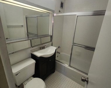 1021 Arlington Boulevard - Photo Thumbnail 8