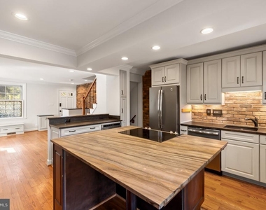 4507 36th Street S - Photo Thumbnail 7