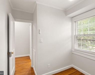 1400 S Barton Street - Photo Thumbnail 21