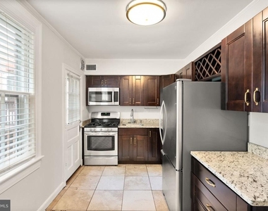 1400 S Barton Street - Photo Thumbnail 9