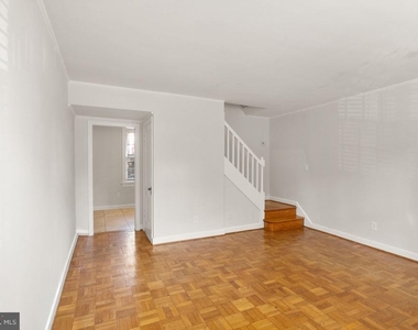 1400 S Barton Street - Photo Thumbnail 6