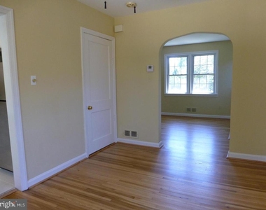 5301 N Carlin Springs Road - Photo Thumbnail 12