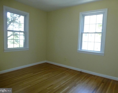5301 N Carlin Springs Road - Photo Thumbnail 21
