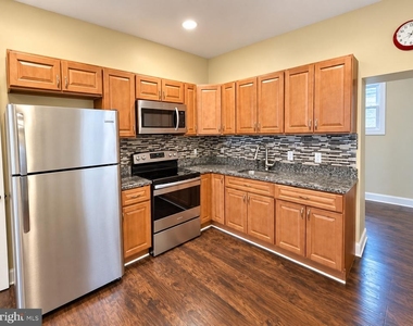 3049 Redner Street - Photo Thumbnail 5