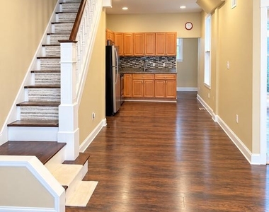 3049 Redner Street - Photo Thumbnail 3